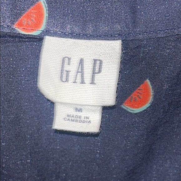 GAP Navy Botton Popover Shirt w/ Red and Yellow Accents Women’s Size M - Picture 3 of 13